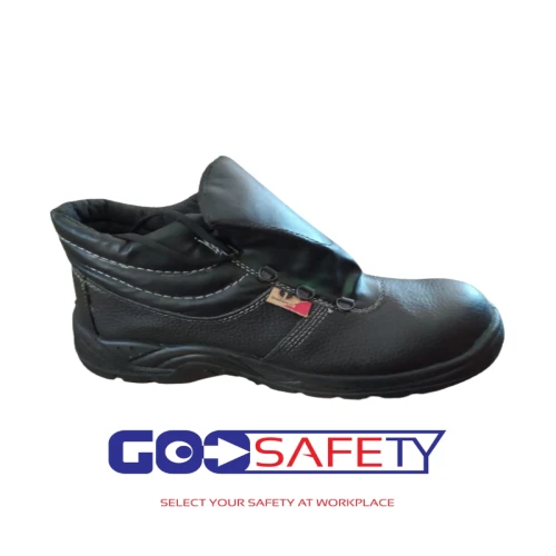 one safety shoe